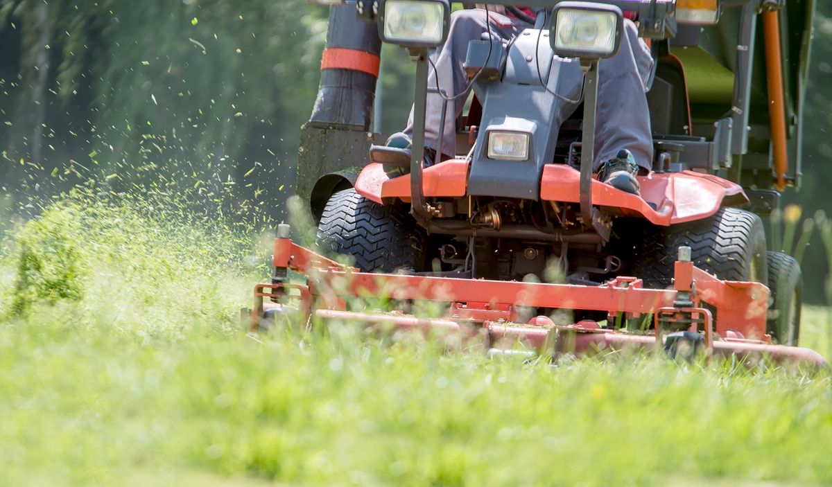 Mowing & Edging